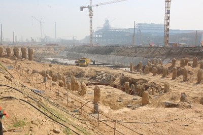 寬厚板工程迎來(lái)關(guān)鍵節(jié)點(diǎn) 廠房鋼結(jié)構(gòu)施工全面展開(kāi)