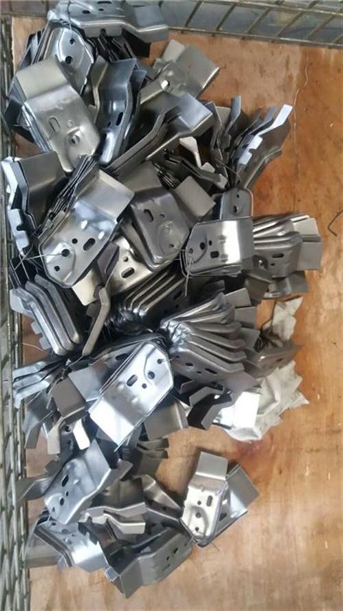 電動汽車鈑金件廠家探析 以德州華孚液壓為例的專業應用